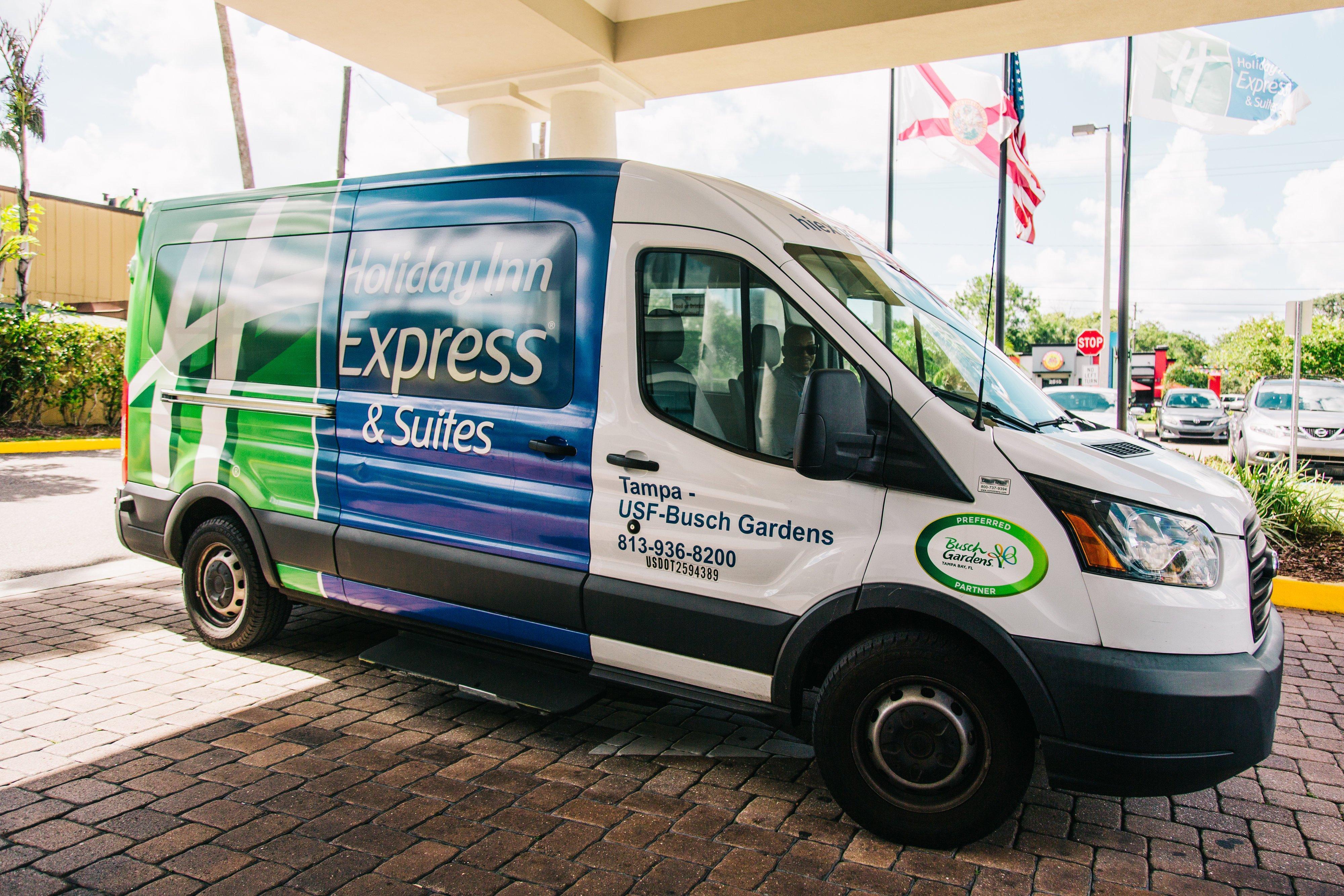 Holiday Inn Express Hotel & Suites Tampa-Usf-Busch Gardens By Ihg Exterior photo